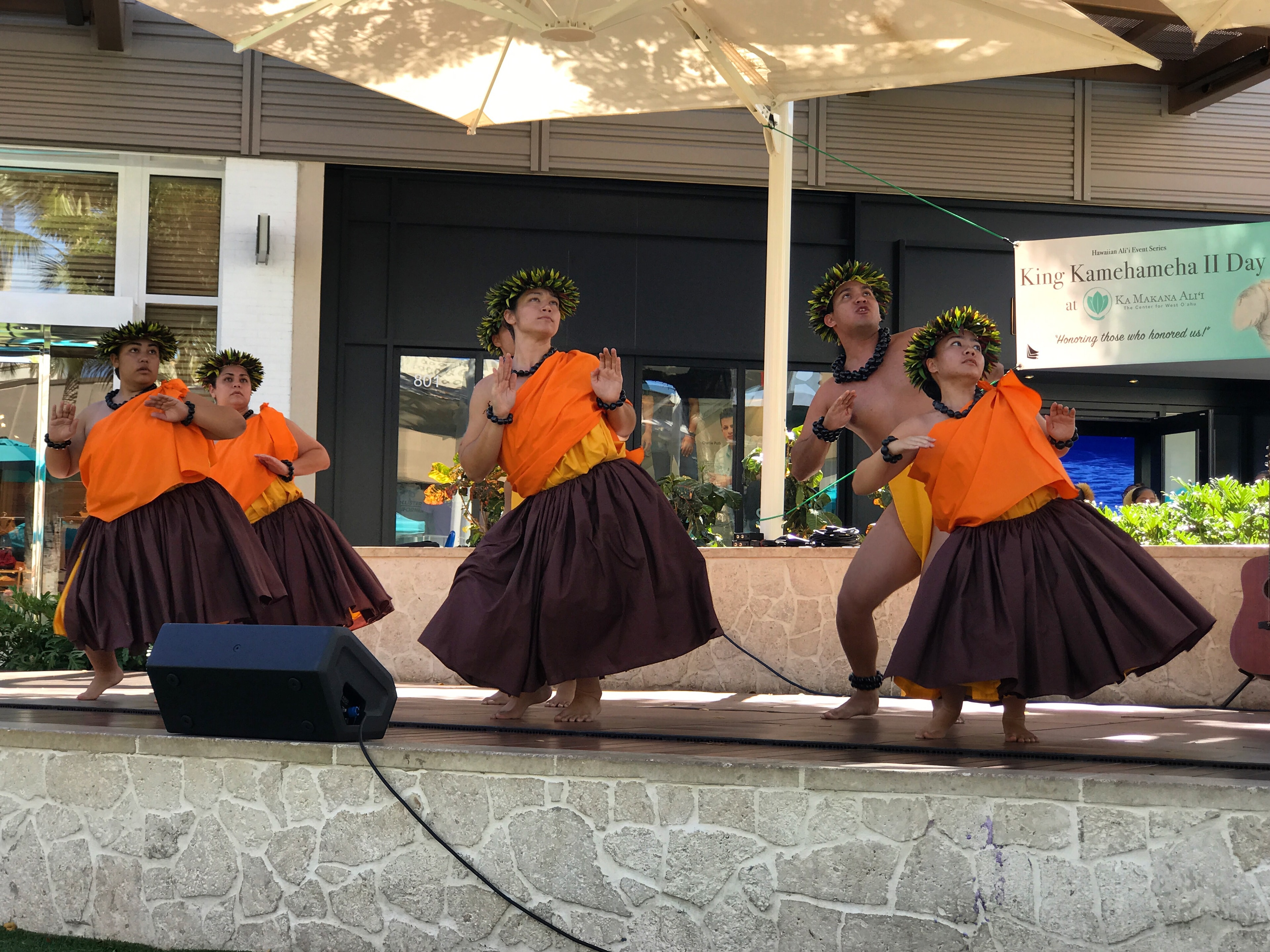 Hawaiian cultural performance at King Kamehameha celebration