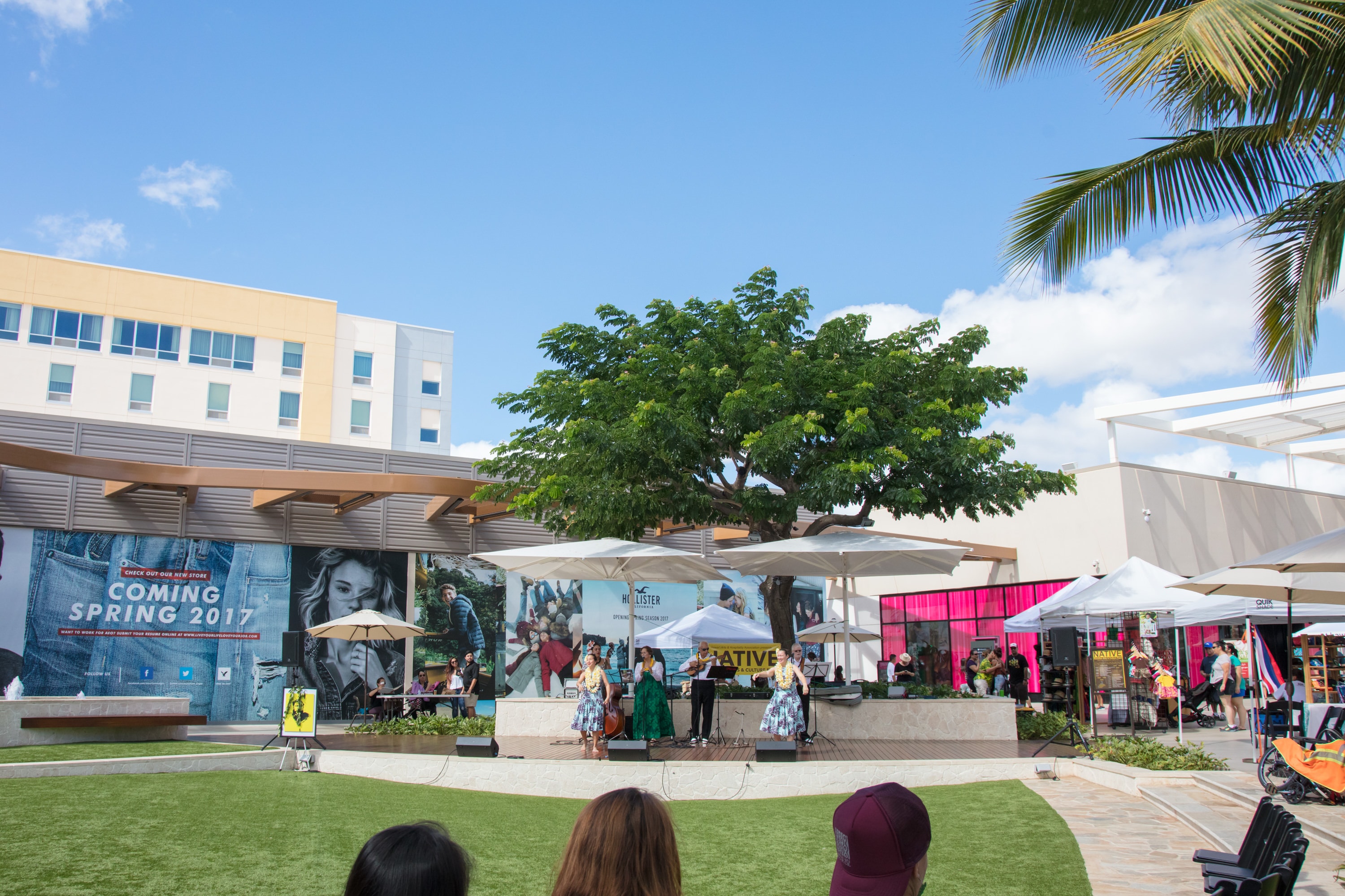 Outdoor shopping center event gathering